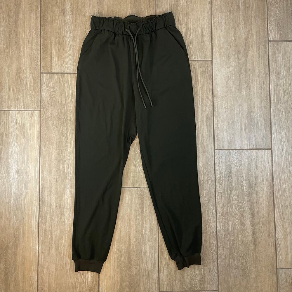 Lululemon High Rise Jogger Pants Women 6 Olive Green Athleisure Lounge